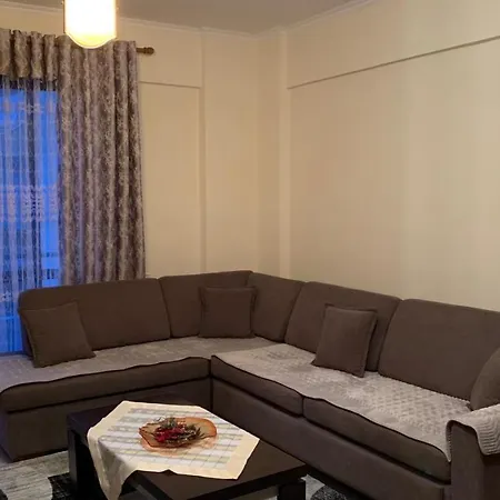 Apartment Familiar Apartament In Sarandë